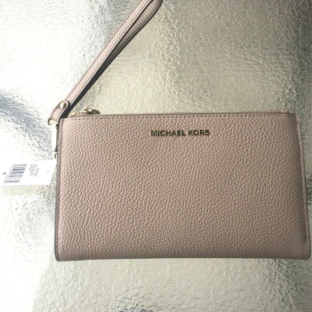 Michael Kors beige leather double zipper wristlet